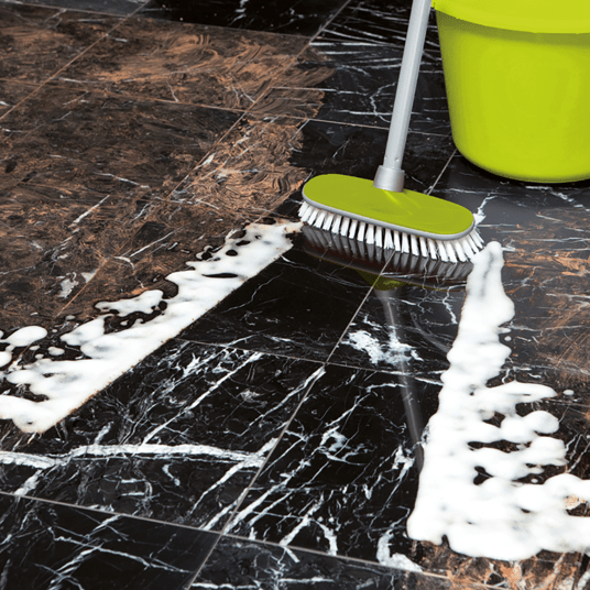 Glansrijk en duurzaam: De complete gids voor het onderhoud van natuursteen - Tegeleend