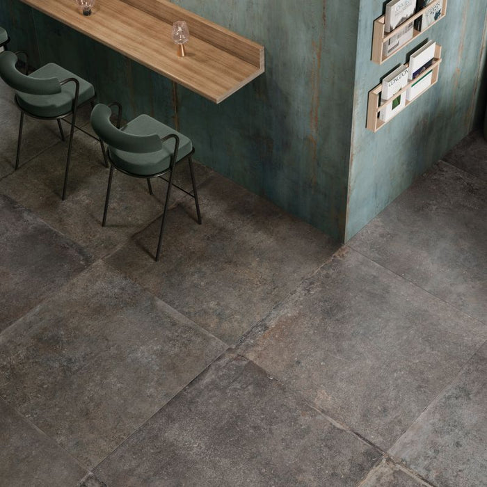 Flaviker Re_Tour - Mud - 60x60 - Tegeleend