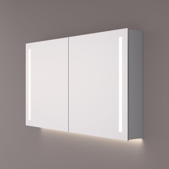 Luxe spiegelkast met horizontale LED banen en indirecte LED onder 160x70x14cm + spiegelverwarming + 2x geaard stopcontact + verstelbare glazen planchetten - Tegeleend