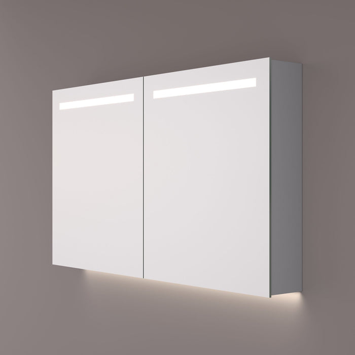 Luxe spiegelkast met horizontale LED banen en indirecte LED onder 80x70x14cm + spiegelverwarming + 2x geaard stopcontact + verstelbare glazen planchetten - Tegeleend